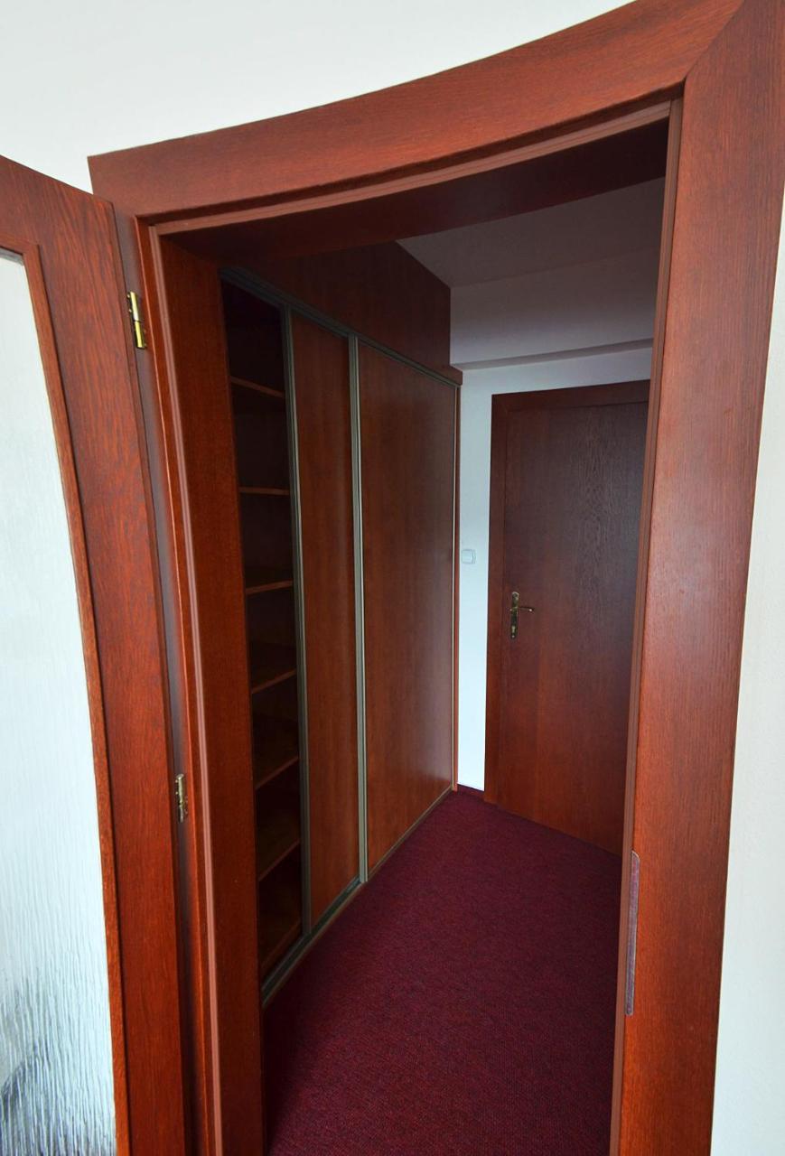 Hotel Lesana สตารา เลชนา ภายนอก รูปภาพ