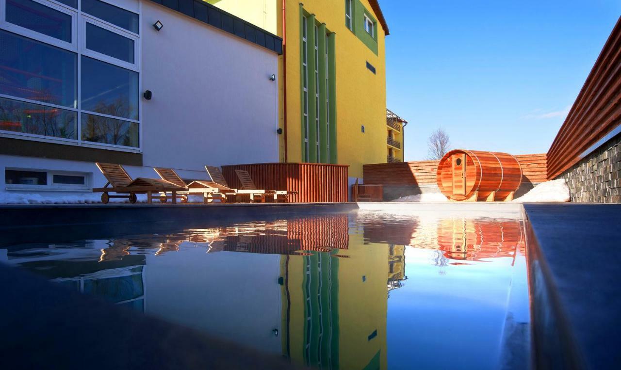 Hotel Lesana สตารา เลชนา ภายนอก รูปภาพ